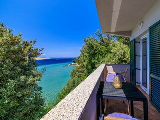 Apartment Lopar Features 28