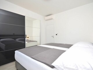 Apartment Srima Features 14