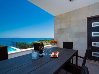 Ferienhaus Razanj Ausstattung 24