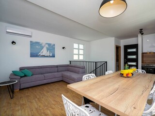 Ferienhaus Razanj Ausstattung 26