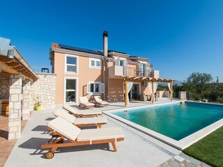 Holiday house Ružić Features 33