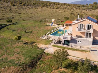 Holiday house Ružić Features 56