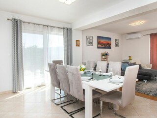 Holiday house Ružić Features 20