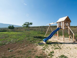 Holiday house Ružić Features 40