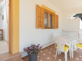 Apartment Povljana Ausstattung 8