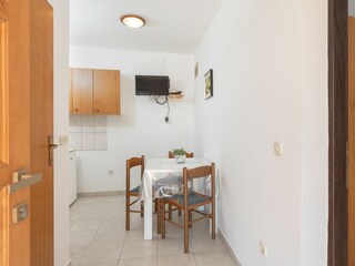 Apartment Povljana Ausstattung 9