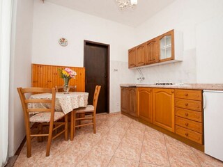 Apartment Povljana Ausstattung 10