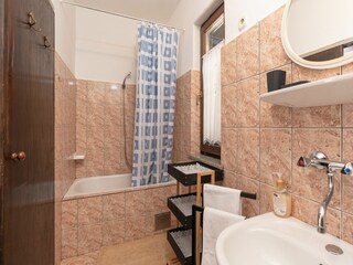 Apartment Povljana Ausstattung 6