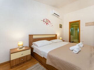 Apartment Nin Ausstattung 18