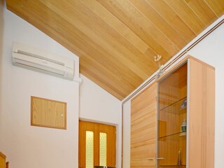 Holiday house Okrug Donji Features 10