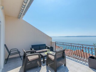 Apartment Okrug Donji Features 2