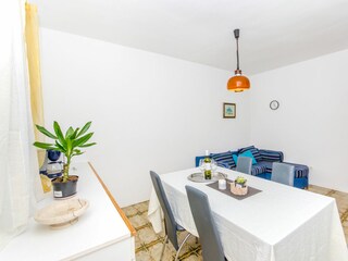 Apartment Okrug Donji Features 15