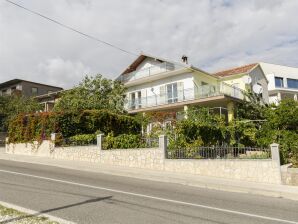 Apartments Bilo - Marina in Kroatien - image1