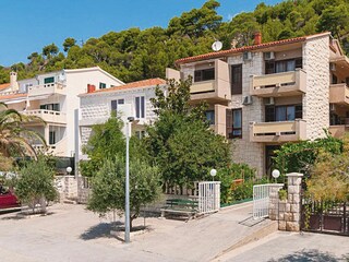 Apartment Jesenice bei Dugi Rat Ausstattung 21