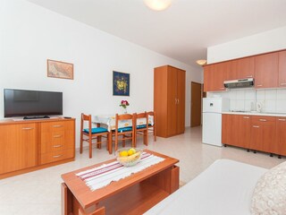 Apartment Krvavica Features 11