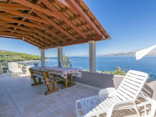 Holiday house Postira Features 4