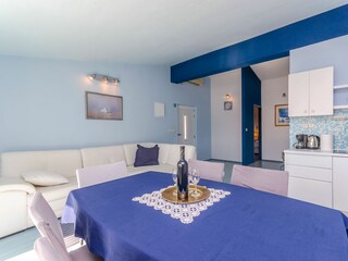 Apartment Seget Vranjica Features 12