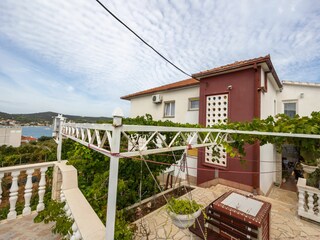 Apartment Vinisce Features 12