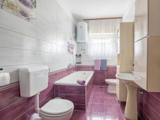 Apartment Vinisce Features 25