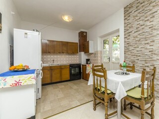 Holiday house Splitska Features 7
