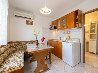 Apartment Vinisce Features 1