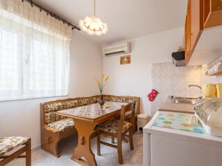 Apartment Vinisce Features 3