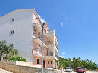 Apartment Jesenice bei Dugi Rat Features 4