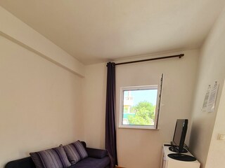 Apartment Okrug Donji Features 5