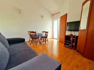 Apartment Okrug Donji Features 5