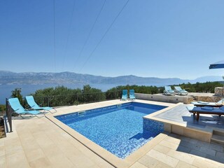Holiday house Postira Features 1