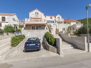 Apartment Bol Außenaufnahme 2