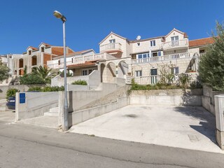 Apartment Bol Außenaufnahme 1