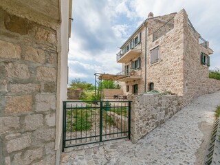 Apartment Zivogosce Outdoor Recording 1