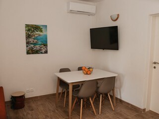 Apartment Orebic Features 8