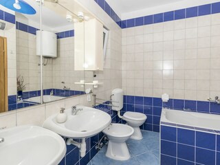 Holiday house Jesenice bei Dugi Rat Features 37