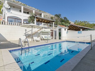 Ferienhaus Jesenice bei Dugi Rat Ausstattung 32