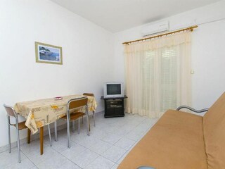 Apartment Grebastica Features 8