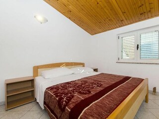 Apartment Grebastica Features 12