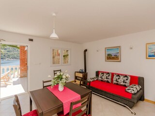 Holiday house Stomorska Features 10