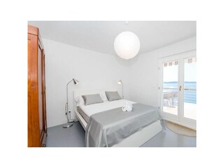 Holiday house Okrug Donji Features 10