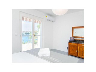 Holiday house Okrug Donji Features 11