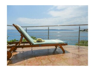Holiday house Okrug Donji Features 21