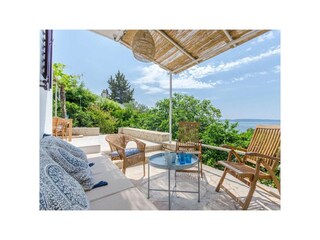 Holiday house Okrug Donji Features 22