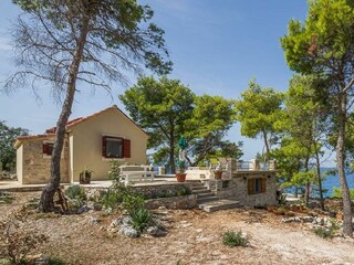 Holiday house Bobovišća Features 20