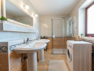 Ferienhaus Donje Sitno Ausstattung 42