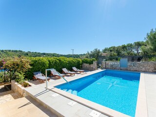 Apartment Necujam Features 10