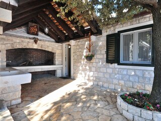 Ferienhaus Povlja Außenaufnahme 2