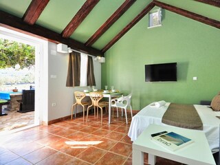 Ferienhaus Povlja Ausstattung 37