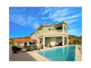 Holiday house Grebastica Features 31