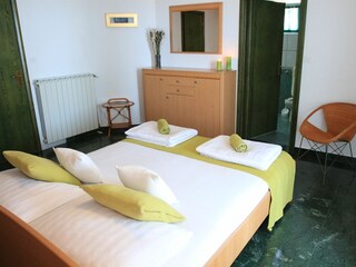 Holiday house Grebastica Features 18